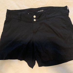 Black Columbia 3 in shorts
